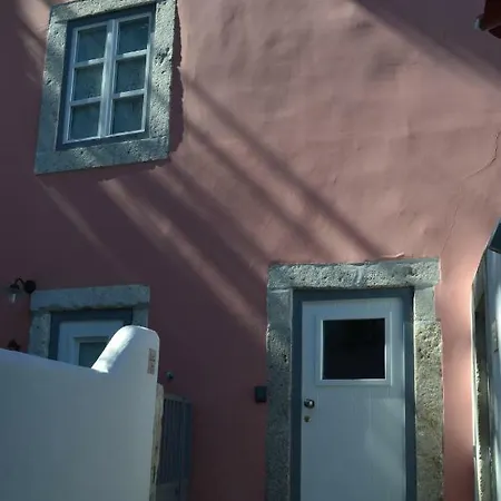 Flor De Lis - Alfama Lisbon